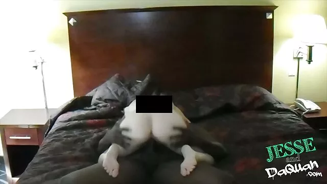 معشوقه روسیه آنیا و واسیا بهترین سکیس شلیک یک ویدیو صمیمی در یک کلبه قابل حمل