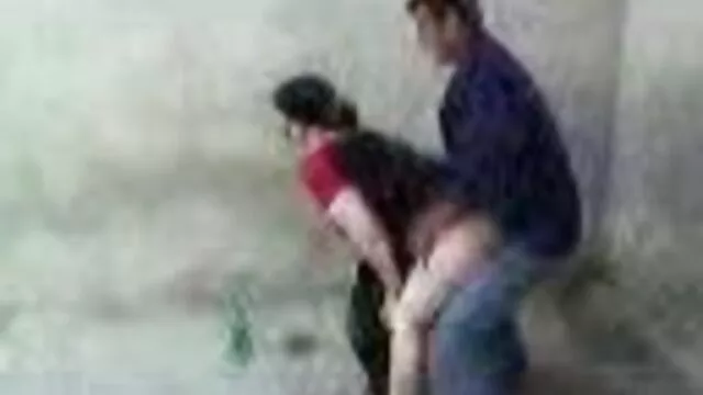 لیلی آدامز فوری مورد نیاز, رابطه جنسی در آشپزخانه با بهترین رقص سکسی آشپز مایک مانچینی